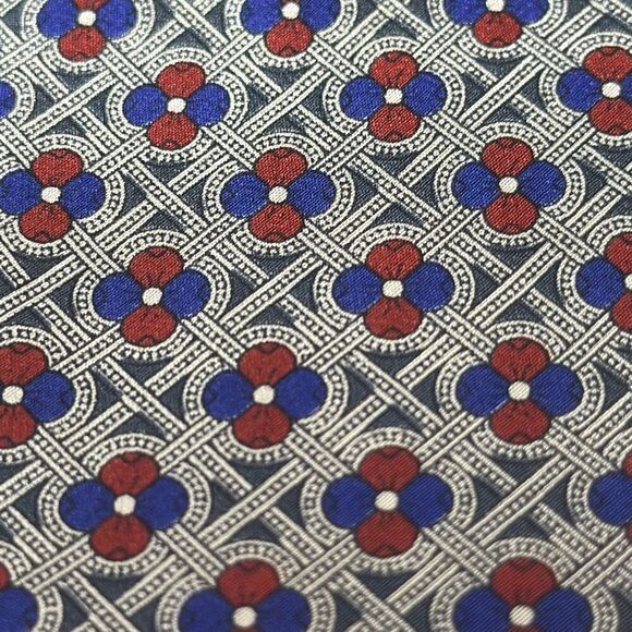 VALENTINO Cravatte Geometric Print  Silk Tie NeckTie Made in Italy - Picture 2 of 5